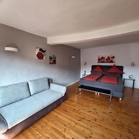 Moselperle- Urlaub Im Historischen Fachwerkhaeuschen Apartment Bullay Luaran gambar