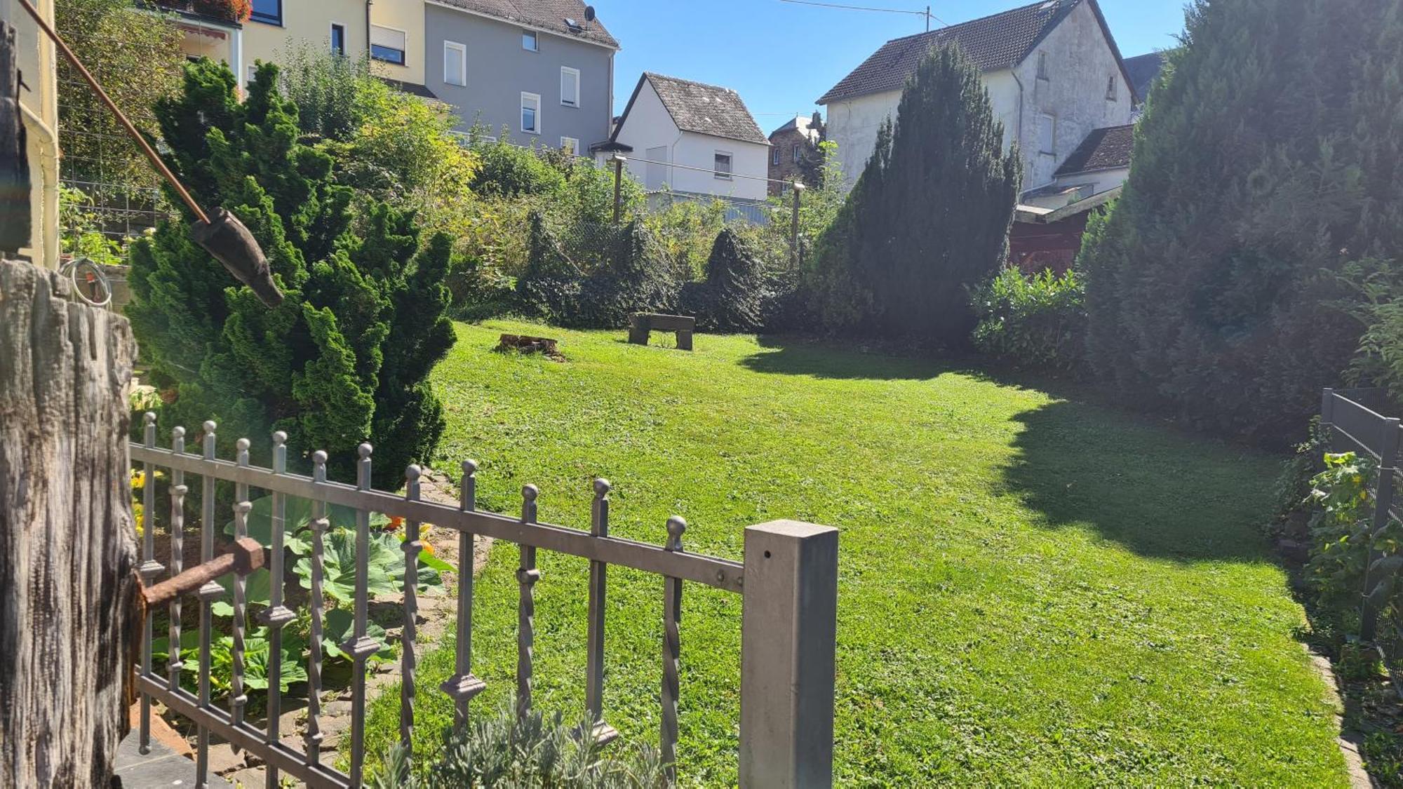 Moselperle- Urlaub Im Historischen Fachwerkhaeuschen Apartment Bullay Luaran gambar