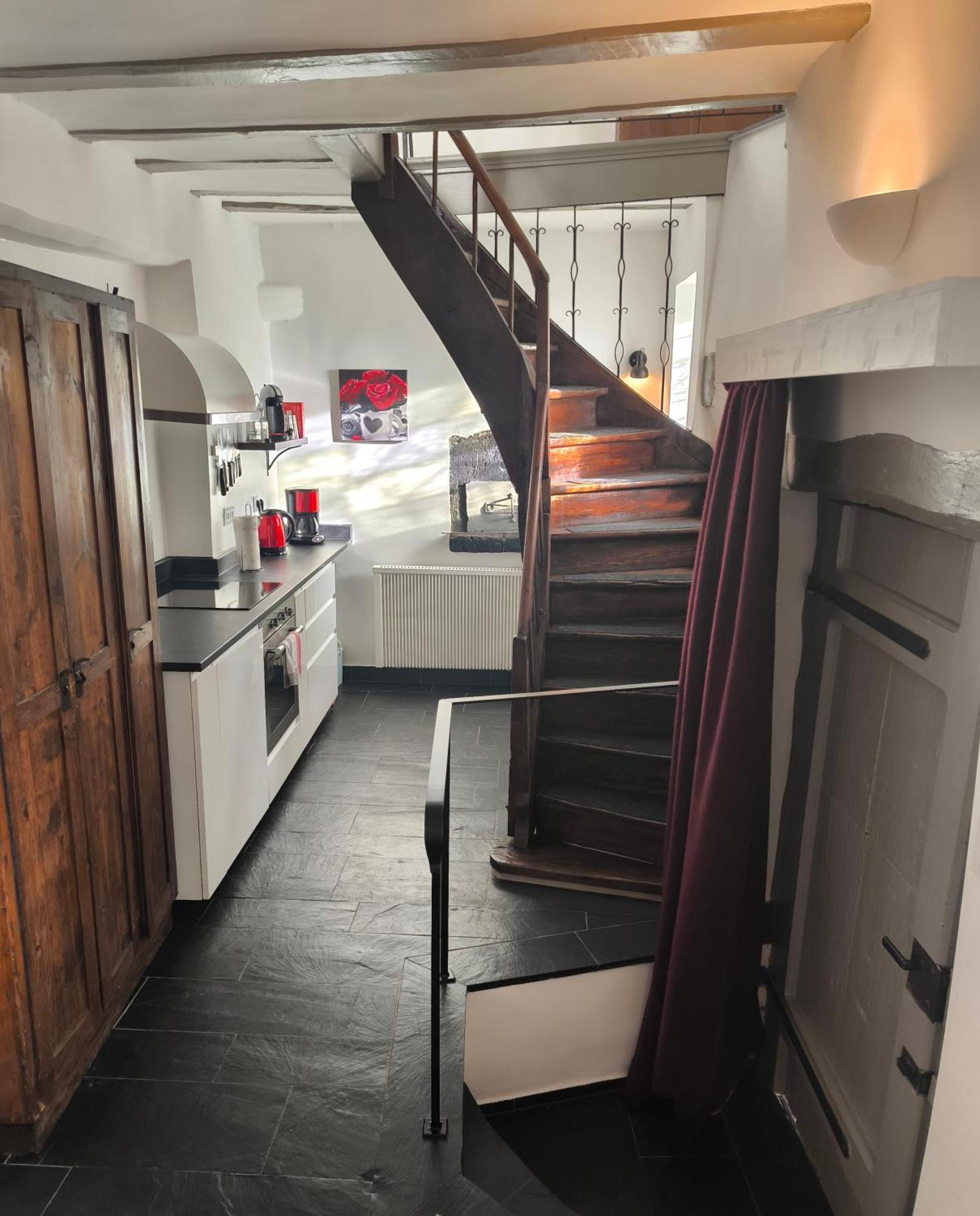 Moselperle- Urlaub Im Historischen Fachwerkhaeuschen Apartment Bullay Luaran gambar