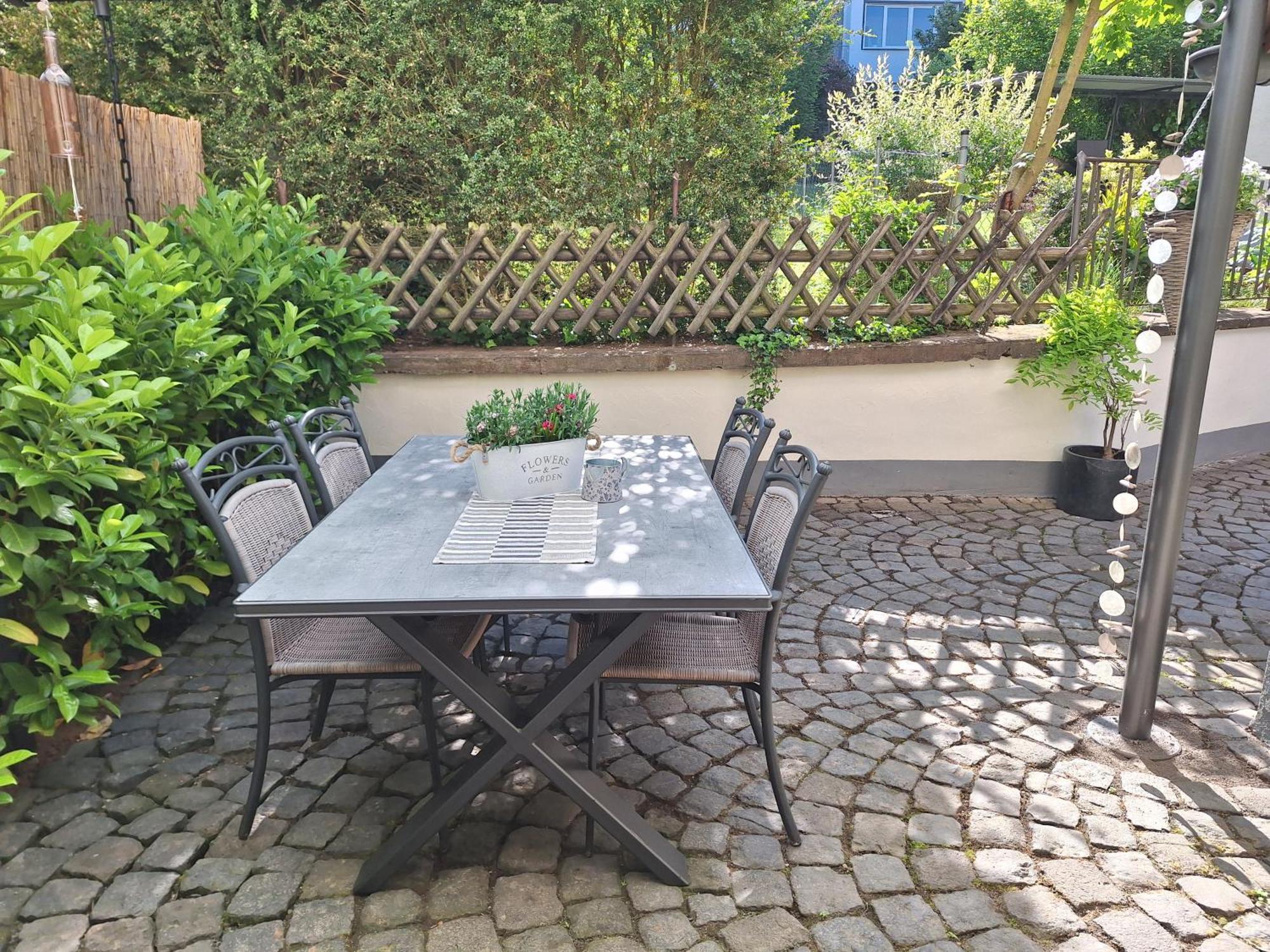 Moselperle- Urlaub Im Historischen Fachwerkhaeuschen Apartment Bullay Luaran gambar